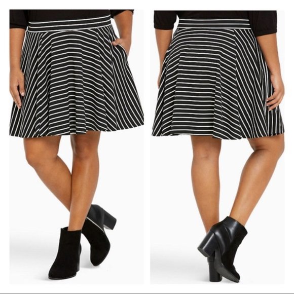 torrid Dresses & Skirts - NWT torrid Black & White Striped Circle Mini Skirt